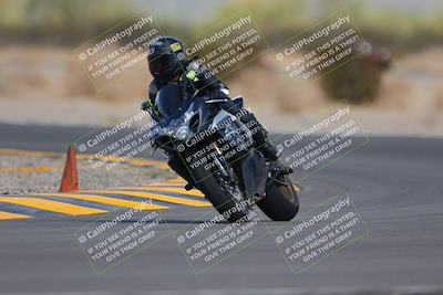 media/Sep-11-2022-SoCal Trackdays (Sun) [[81b7e951af]]/Turn 5 (1110am)/